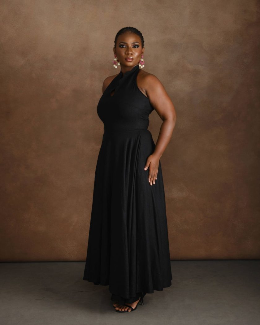 Yobe Linen Dress - Image 3